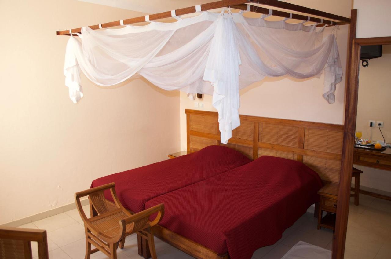 Le Lodge Des Almadies ダカール エクステリア 写真